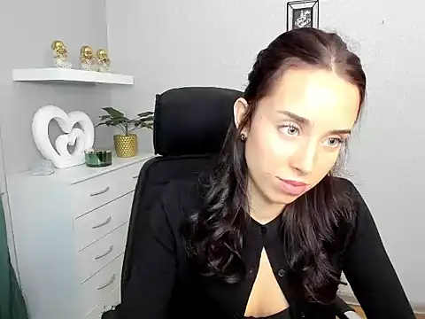 Snapshot of AdeleSolo chatting on 02/25/26, 06:45 AdeleSolo online show from 02/25/26, 06:45