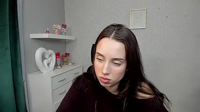 AdeleSolo online show from 04/08/26, 12:38