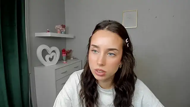 AdeleSolo online show from 05/13/26, 05:38