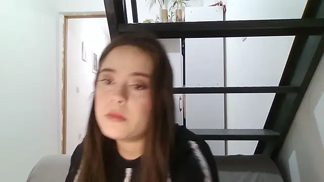 PutaYasmim online show from 04/08/26, 12:10