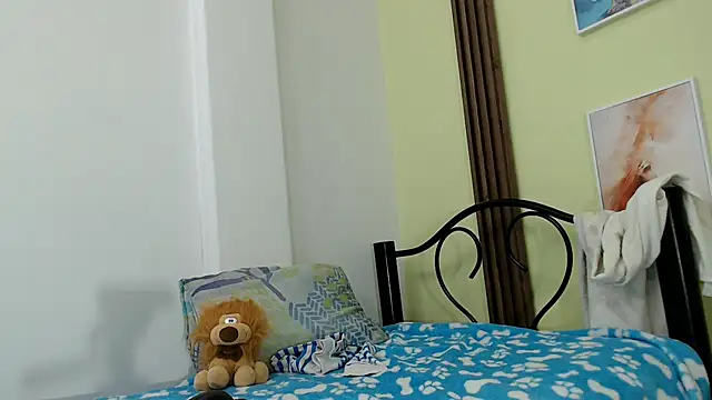 skinnysexy18 online show from 05/18/26, 08:14