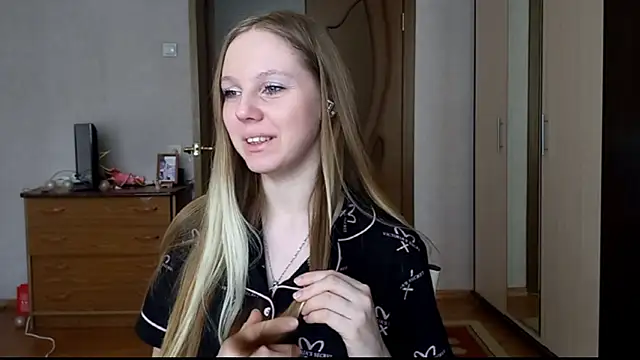 Snapshot of VictoriaDeese chatting on 02/22/26, 04:35 VictoriaDeese online show from 02/22/26, 04:35