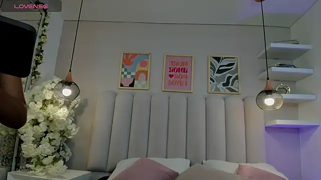 Snapshot of Mia_Bailey_ chatting on 04/20/26, 03:09 Mia Bailey online show from 04/20/26, 03:09