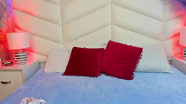 Bella  Peach online show from 03/25/26, 03:12