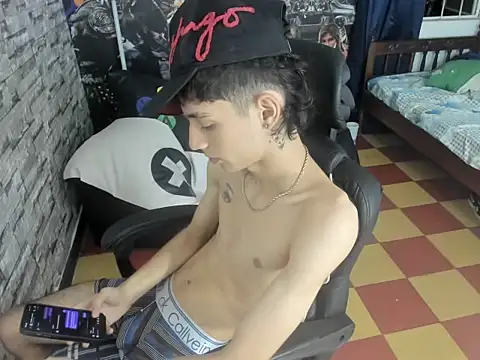 wex 077 online show from 04/06/26, 01:36