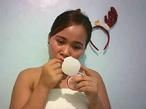 Snapshot of Creamy_Pussy21xx chatting on 02/21/26, 10:49 Creamy Pussy21xx online show from 02/21/26, 10:49