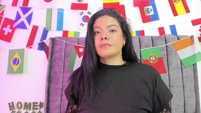 Evelin  thompsson online show from 06/30/26, 03:18