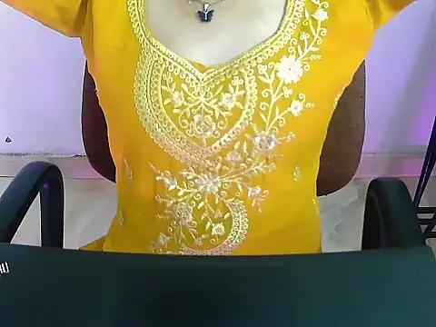 Snapshot of Hotsurbhi chatting on 03/10/26, 04:50 Hotsurbhi online show from 03/10/26, 04:50