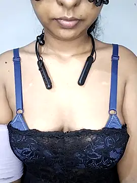 Snapshot of ASHANYA_JAYASOORIYA chatting on 04/26/26, 02:53 ASHANYA JAYASOORIYA online show from 04/26/26, 02:53