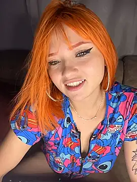 Snapshot of alysson_As chatting on 05/27/26, 01:57 alysson As online show from 05/27/26, 01:57