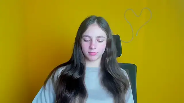 KissMeJulia online show from 03/12/26, 12:44