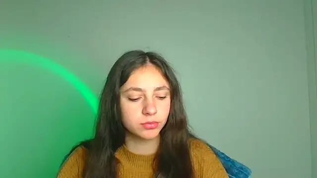 KissMeJulia online show from 04/24/26, 05:43