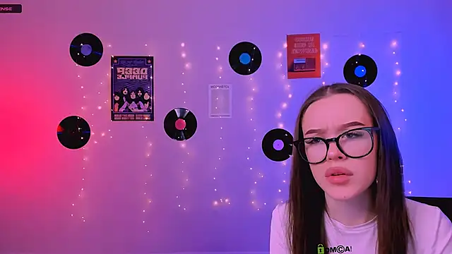 olivia rage online show from 04/24/26, 08:39