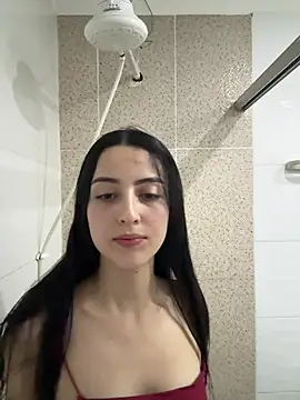 Snapshot of violetta_cutest_ chatting on 03/29/26, 07:47 violetta cutest online show from 03/29/26, 07:47