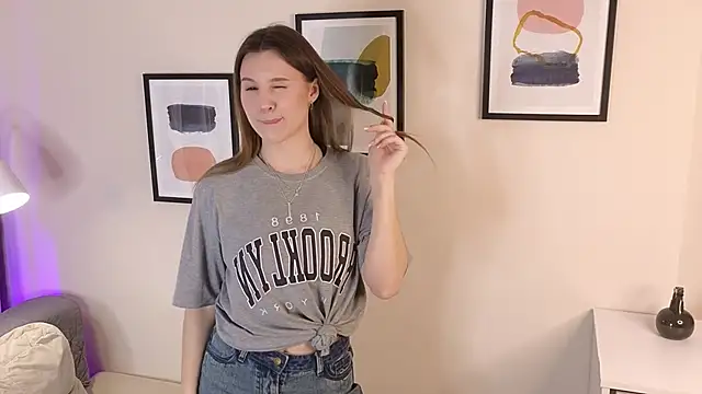 Snapshot of Mili_Gernat chatting on 02/26/26, 08:24 Mili Gernat online show from 02/26/26, 08:24