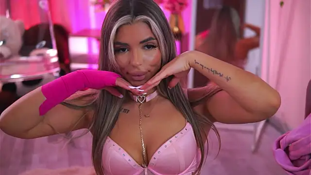 CrisstyBlair online show from 04/24/26, 09:12