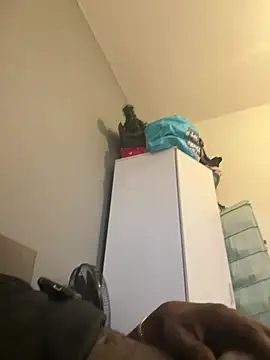 Snapshot of neycrystal001 chatting on 02/25/26, 08:57 neycrystal001 online show from 02/25/26, 08:57