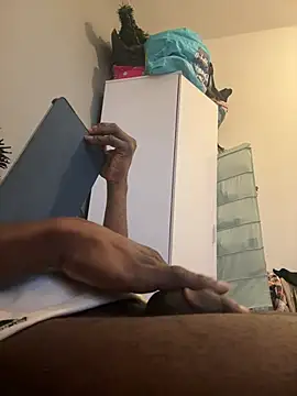 Snapshot of neycrystal001 chatting on 03/02/26, 09:27 neycrystal001 online show from 03/02/26, 09:27