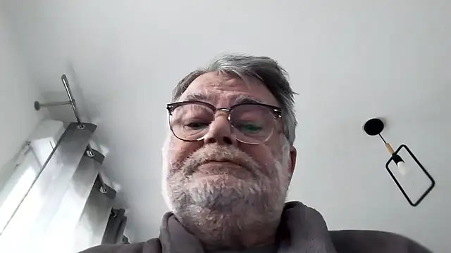 Vieux pervert online show from 02/18/26, 08:32