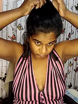 indianstrawberrylips4u online show from 06/15/26, 05:48
