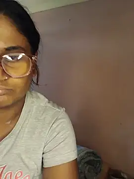 indianstrawberrylips4u online show from 06/28/26, 01:50