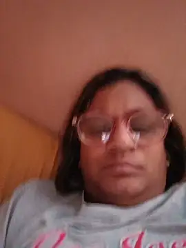 indianstrawberrylips4u online show from 08/02/26, 08:29
