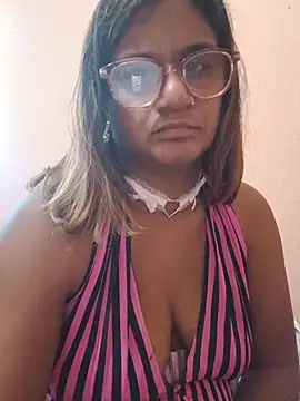 indianstrawberrylips4u online show from 08/03/26, 09:04