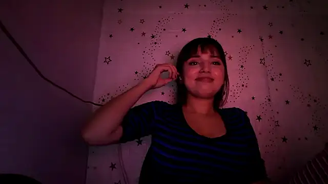 Snapshot of AngelCruz616 chatting on 02/26/26, 04:50 AngelCruz616 online show from 02/26/26, 04:50