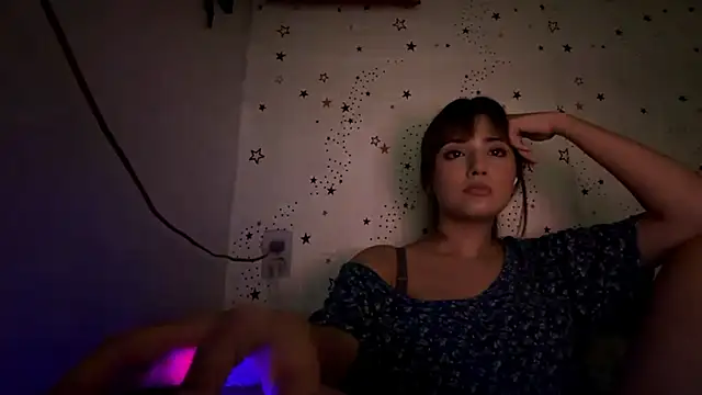 Snapshot of AngelCruz616 chatting on 03/01/26, 04:42 AngelCruz616 online show from 03/01/26, 04:42