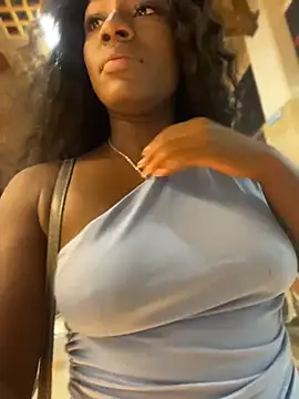 ZarahFerreira online show from 05/12/26, 11:57