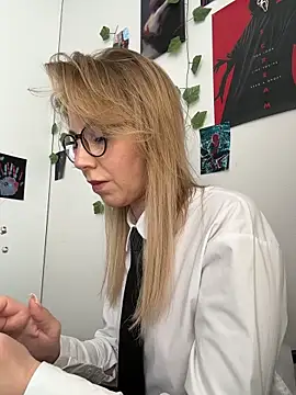 LisaMurr online show from 03/18/26, 10:29