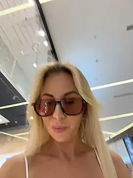 LisaMurr online show from 05/19/26, 12:44