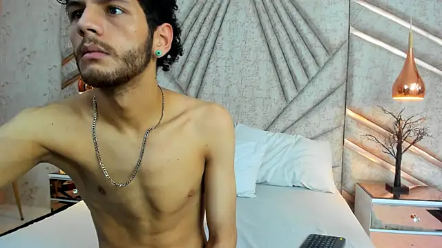 Snapshot of LuckySammer chatting on 03/01/26, 01:57 LuckySammer online show from 03/01/26, 01:57