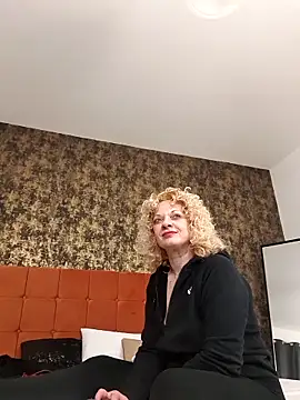 Snapshot of LaireeFelini chatting on 03/01/26, 07:27 LaireeFelini online show from 03/01/26, 07:27