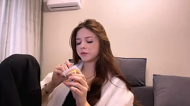 Snapshot of adelecloud chatting on 02/19/26, 08:32 adelecloud online show from 02/19/26, 08:32