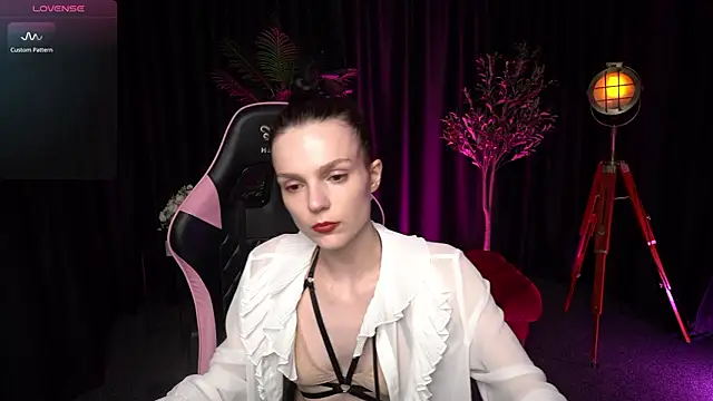 Wild Alice me online show from 03/06/26, 04:14