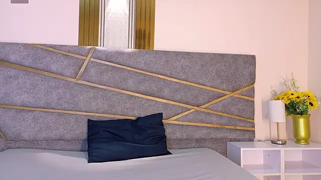 Snapshot of Blue_MoonXXX chatting on 02/23/26, 07:33 Blue MoonXXX online show from 02/23/26, 07:33