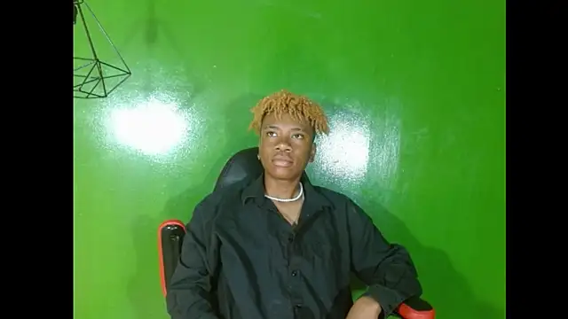 Snapshot of Darkiin_FTM chatting on 02/27/26, 03:28 Darkiin FTM online show from 02/27/26, 03:28