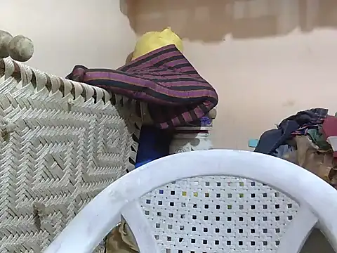 Snapshot of sassy_slut_69 chatting on 02/25/26, 11:42 sassy slut 69 online show from 02/25/26, 11:42