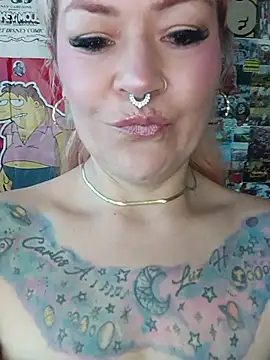 Snapshot of lady_polka chatting on 03/01/26, 05:48 lady polka online show from 03/01/26, 05:48