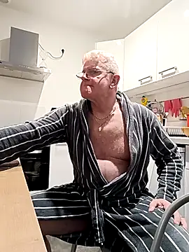 olivbisoumis online show from 02/26/26, 06:56