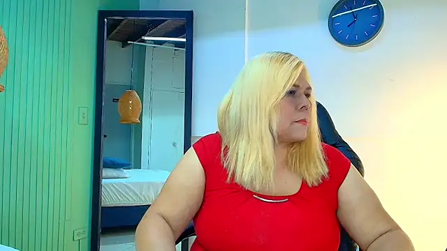 Snapshot of eva_colen50 chatting on 03/13/26, 05:52 eva colen50 online show from 03/13/26, 05:52