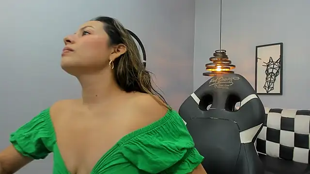 CAAMII SWEETT online show from 03/09/26, 07:40