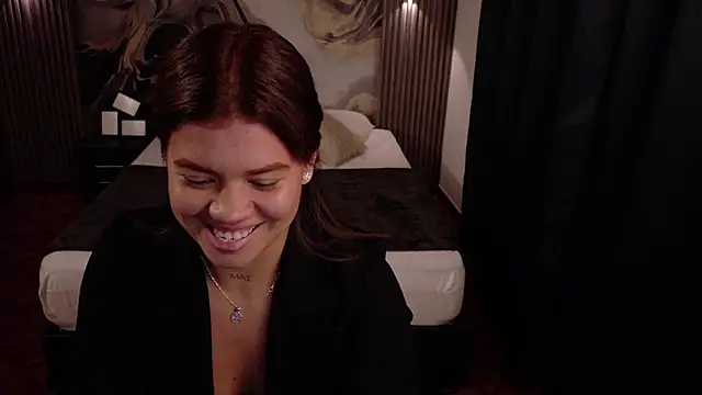 Alessia Monroe  online show from 04/13/26, 08:14