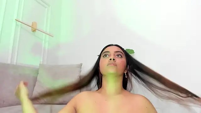 DulceQueen1 online show from 05/14/26, 12:45