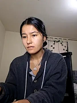 Snapshot of Miiia_a chatting on 02/21/26, 03:57 Miiia a online show from 02/21/26, 03:57