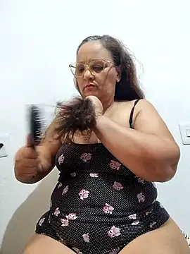 Snapshot of Noemipopi chatting on 02/26/26, 08:08 Noemipopi online show from 02/26/26, 08:08