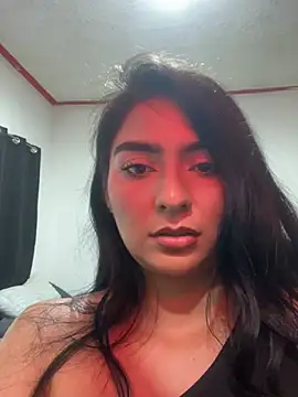 Snapshot of marielijimenez_ chatting on 07/27/26, 11:06 marielijimenez online show from 07/27/26, 11:06