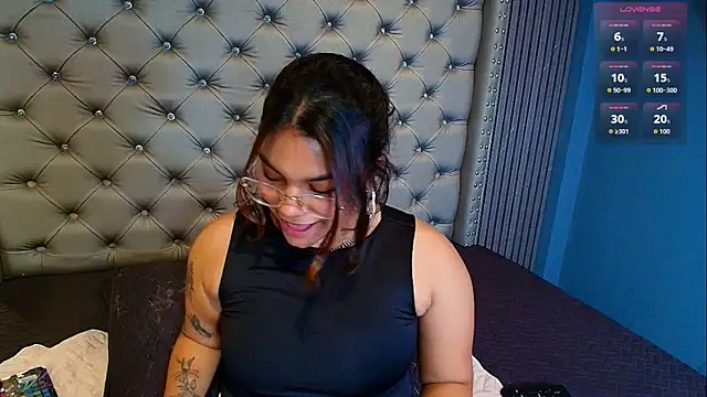 NAOMI cute  online show from 03/25/26, 06:14