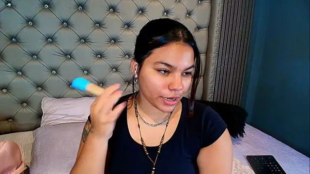 NAOMI cute  online show from 04/10/26, 06:01